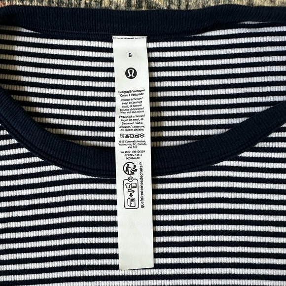 Lululemon Hold Tight Short Sleeve - Picture 2 of 2